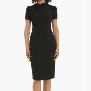 Elegant Black Dress with Bow